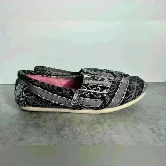 Toms Alpargata Canvas Shoes Womens Size W8 Black Gray Aztec Casual Slip On​ - Picture 8 of 9